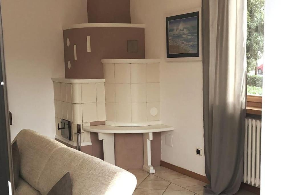 Como Lake Holiday Home Colico Buitenkant foto